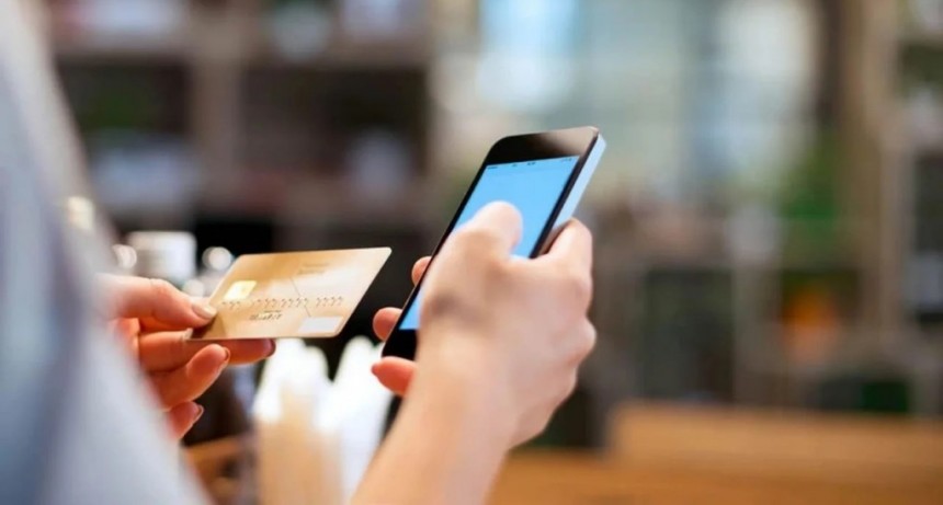 Del billete al celular: por qué Argentina es el país líder en pagos digitales de la región