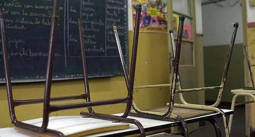 El Gobierno fija servicios mínimos obligatorios en huelgas y descentraliza paritarias docentes