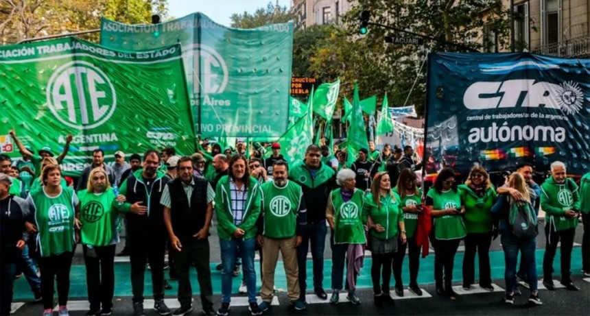 ATE rechaza el DNU que limita las huelgas y anuncia paro nacional contra el 