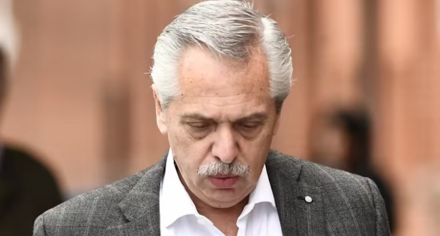 Alberto Fernández pierde dos batallas judiciales: no podrá borrar sus chats y seguirá con Ercolini como juez