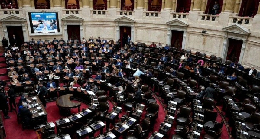 Diputados opositores piden sesión para votar moratoria y bono jubilatorio