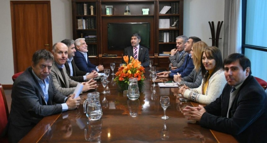 Acevedo recibe al IPLA para articular políticas contra las adicciones