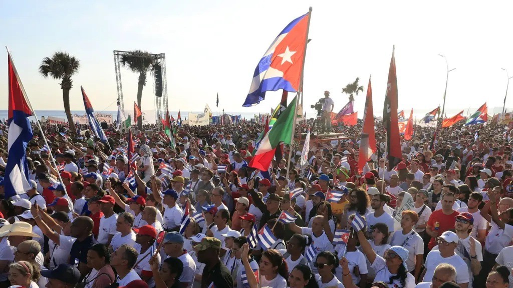 Trump amenaza con &ldquo;tomar el control&rdquo; de Cuba &ldquo;casi de inmediato&rdquo; tras finalizar sus operaciones en Ir&aacute;n