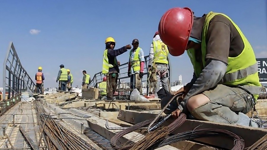 Reforma laboral: oficializan reducci&oacute;n de aportes para incentivar empleo registrado