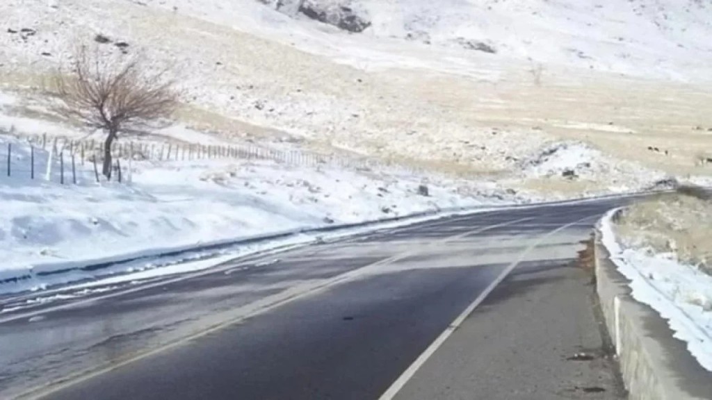 Tucum&aacute;n: corte total en la Ruta 307 por hielo en la calzada entre Taf&iacute; del Valle y Amaicha del Valle