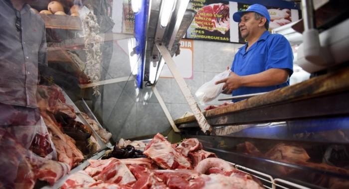 La carne baja hasta $2.000 por kilo en algunos comercios de Tucum&aacute;n