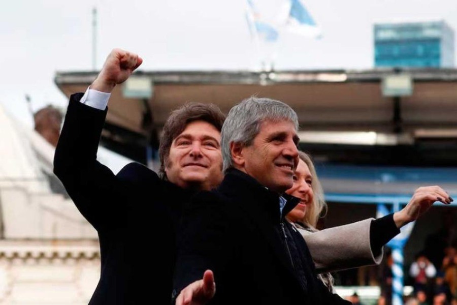 Milei celebr&oacute; la inflaci&oacute;n de abril del 2,6% y asegur&oacute; que el pa&iacute;s &ldquo;retorna a la normalidad&rdquo; pese a &ldquo;intentos golpistas&rdquo;