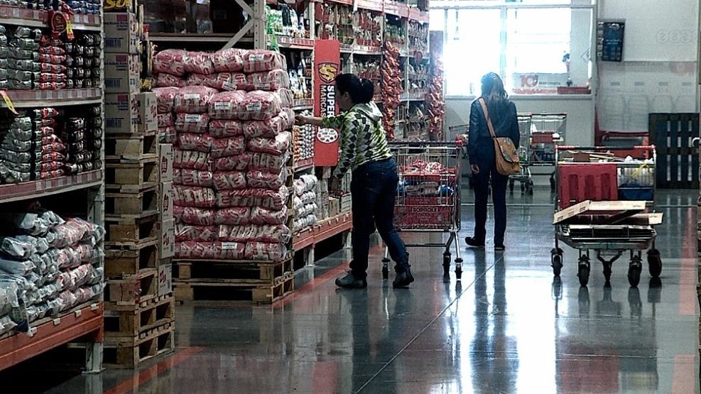 La inflaci&oacute;n mayorista trep&oacute; al 5,2% en abril impulsada por el petr&oacute;leo y acumula un 30,8% interanual