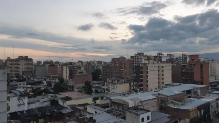 Clima en Tucum&aacute;n: mi&eacute;rcoles fresco, cielo parcialmente nublado y m&aacute;xima de hasta 18 grados