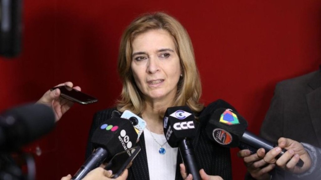 El&iacute;as de P&eacute;rez denunci&oacute; &ldquo;abandono estructural&rdquo; en escuelas de Tucum&aacute;n y ratific&oacute; el pedido de interpelaci&oacute;n a la ministra Montaldo