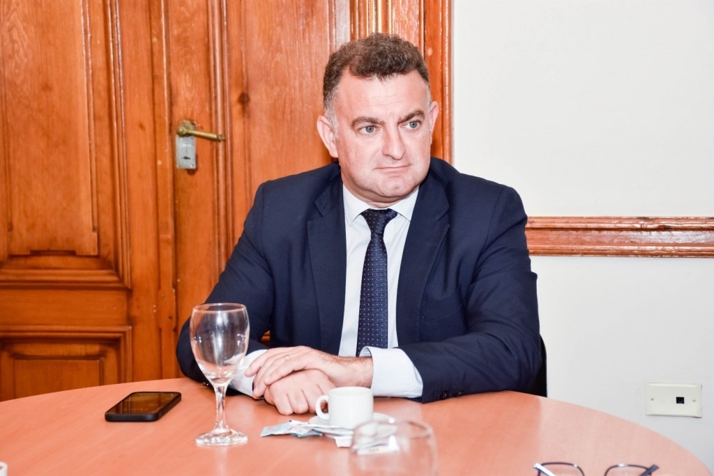 &ldquo;Nos gobierna un porte&ntilde;o rodeado de porte&ntilde;os&rdquo;: el secretario de Gobierno de Tucum&aacute;n carg&oacute; contra Milei y Catal&aacute;n por su &ldquo;divorcio con la realidad&rdquo;