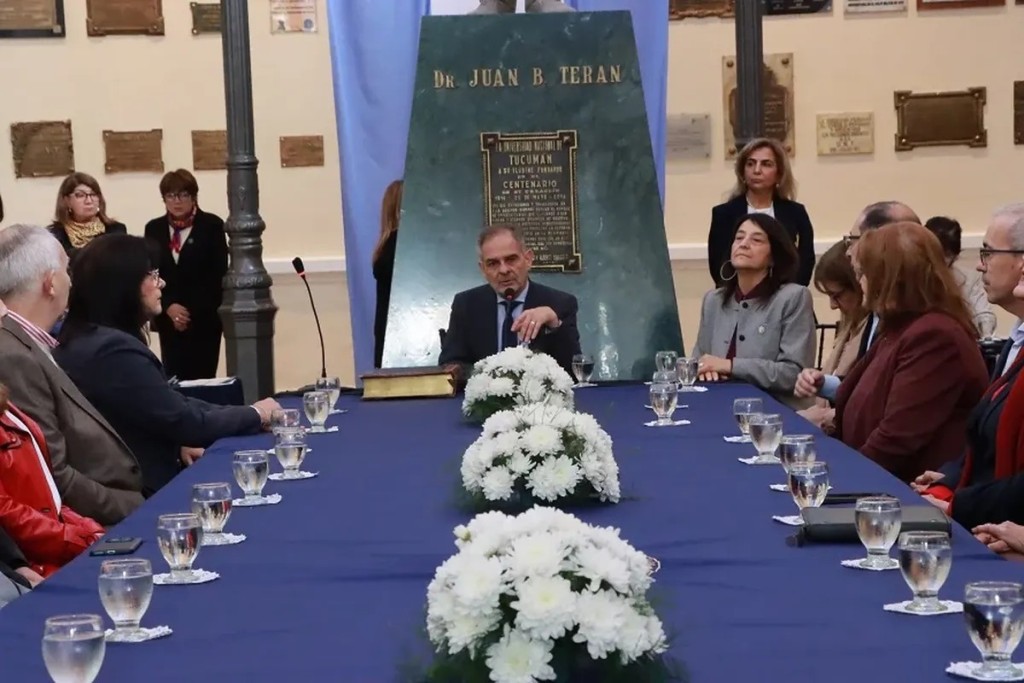 Sergio Pagani cerr&oacute; su ciclo como rector de la UNT con un acto de jura del nuevo Consejo Superior y un balance de gesti&oacute;n