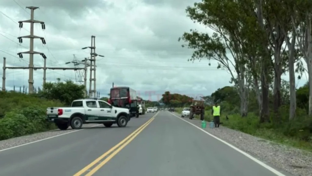 Manos atadas y un cad&aacute;ver dentro de una Traffic: la Justicia juje&ntilde;a investiga un crimen en Los Lapachos
