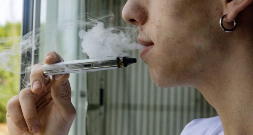 Nueva regulaci&oacute;n de vapeadores y nicotina en Argentina: fin de la prohibici&oacute;n y registro obligatorio