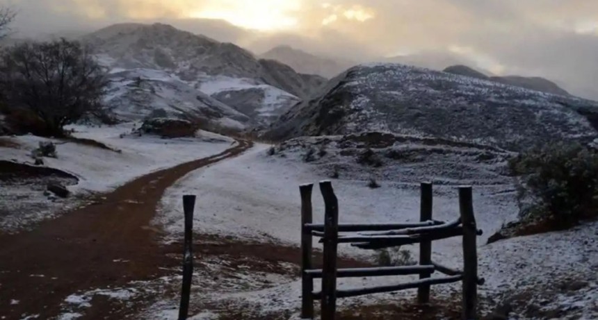 El clima da un giro brusco en Tucum&aacute;n: ingresa masa de fr&iacute;o polar con vientos intensos y alerta por nevadas en las cumbres
