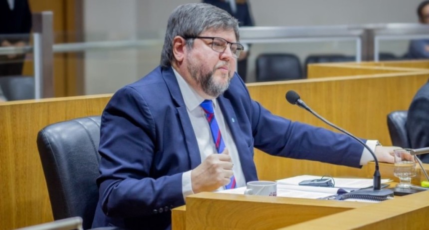 Carlos Ale critic&oacute; al municipio por el transporte: &ldquo;Entraron en el juego de los empresarios&rdquo;