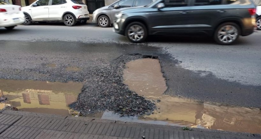 Los vecinos de San Miguel de Tucum&aacute;n podr&iacute;an ser indemnizados por accidentes en baches