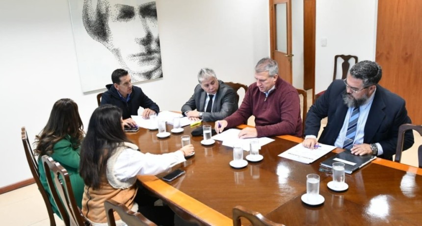 La Legislatura dio dictamen favorable al proyecto de ley que permite eliminar contenidos difamatorios en redes sociales