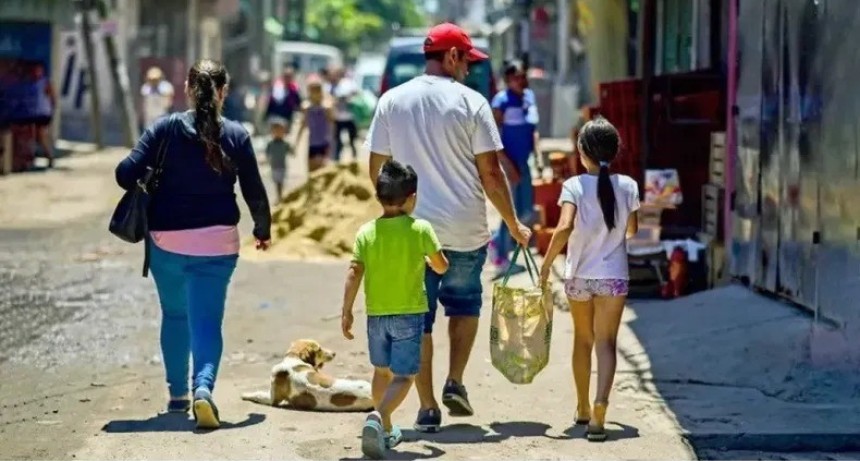 Canasta b&aacute;sica abril: cu&aacute;nto necesit&oacute; una familia para no caer en la pobreza