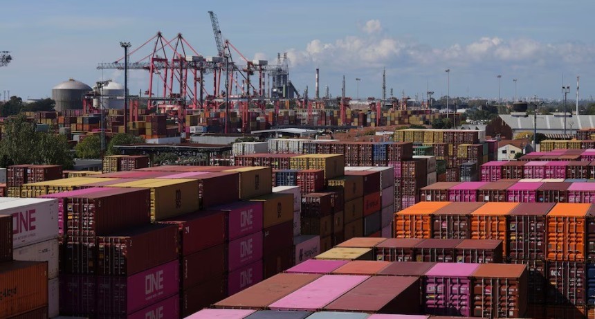 Abril dej&oacute; un super&aacute;vit comercial r&eacute;cord de USD 2.711 millones y exportaciones hist&oacute;ricas por USD 8.914 millones