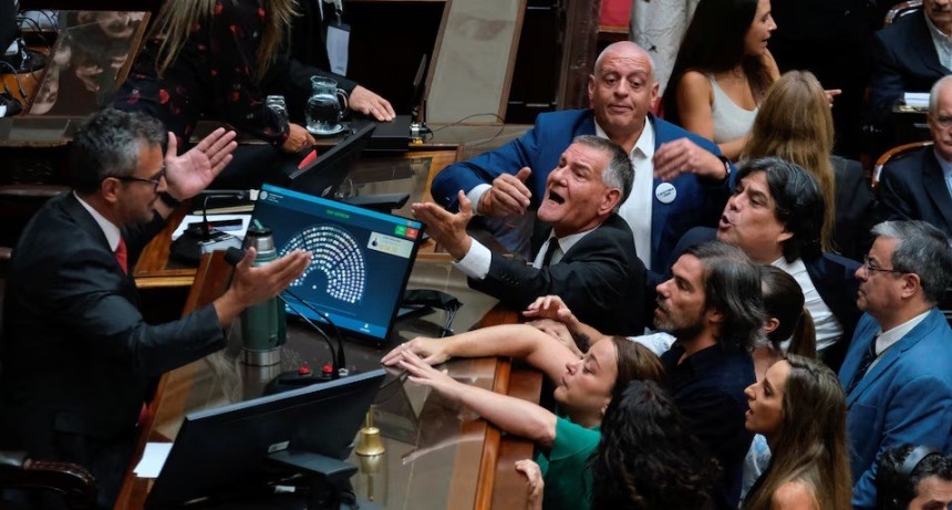 Diputados dio media sanci&oacute;n al recorte de subsidios a Zonas Fr&iacute;as y la oposici&oacute;n no pudo interpelar a Adorni