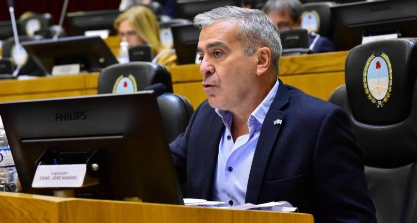 Jos&eacute; Cano critic&oacute; el desfinanciamiento de las fuerzas federales y pidi&oacute; una &aacute;rea de Asuntos Internos para la Polic&iacute;a de Tucum&aacute;n