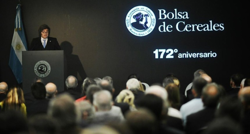 Milei prometi&oacute; llevar las retenciones agropecuarias a cero si es reelegido y confirm&oacute; su objetivo en redes sociales
