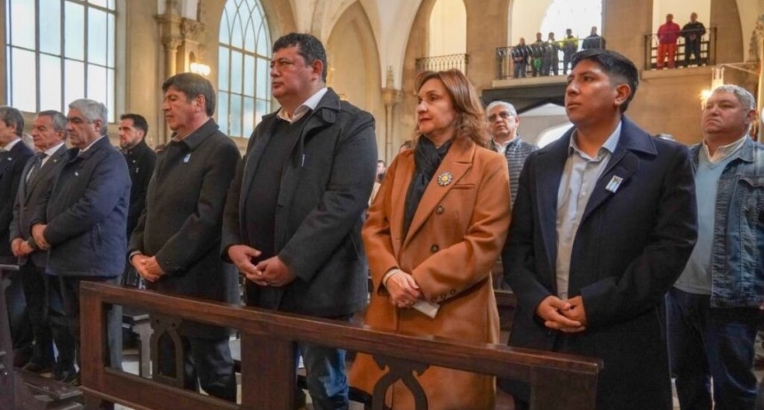 El intendente Gonzalo Monteros particip&oacute; del acto de inicio de la Zafra 2026 en el Ingenio Concepci&oacute;n junto a Santiago Blaquier