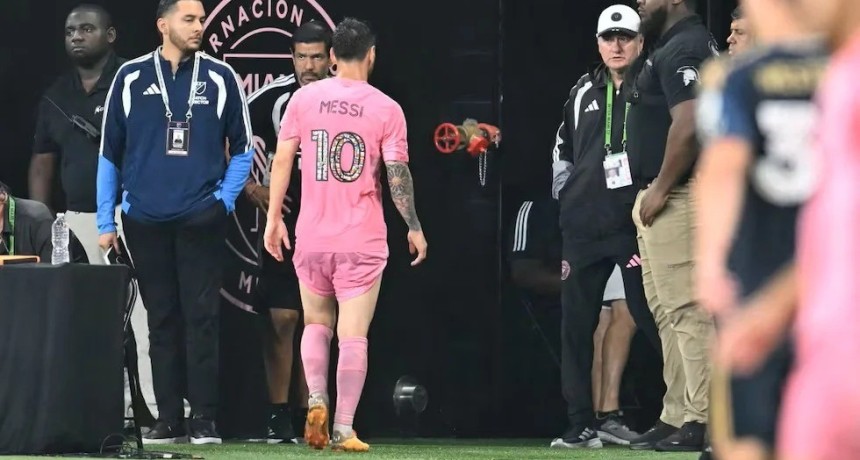 Preocupaci&oacute;n en la Selecci&oacute;n: Messi pidi&oacute; el cambio por una contractura en el isquiotibial