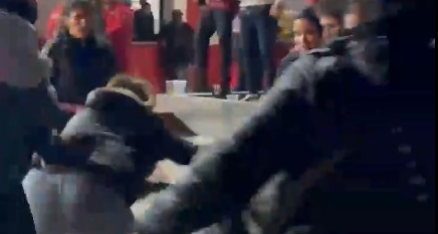 Tensi&oacute;n y peleas en el play&oacute;n de La Ciudadela luego de la ca&iacute;da de San Mart&iacute;n ante Atlanta
