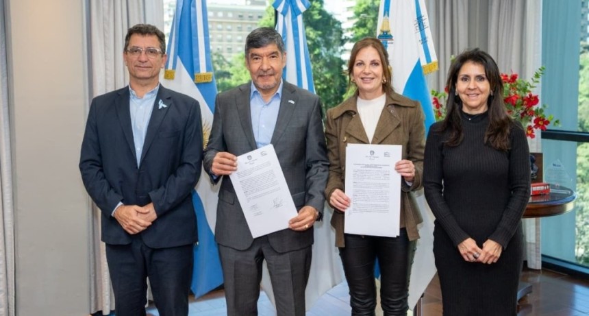 La UNT capacitar&aacute; en salud mental durante dos a&ntilde;os al personal de la Legislatura tucumana