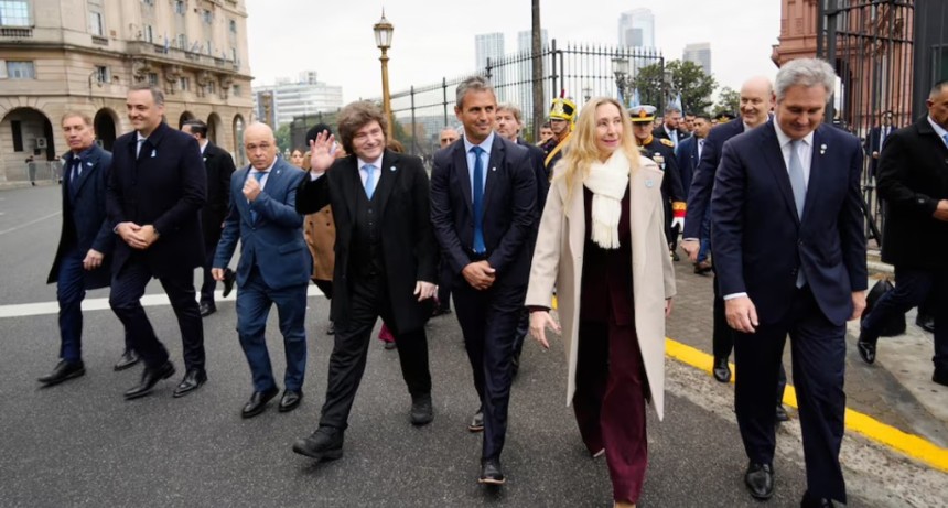 El Gobierno nacional busca acelerar el tratamiento de proyectos clave en el Congreso durante el mundial