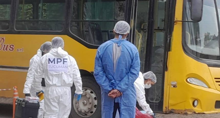 Asesinan a pu&ntilde;aladas a un cosechero de 23 a&ntilde;os dentro de un colectivo en Los Aguirre