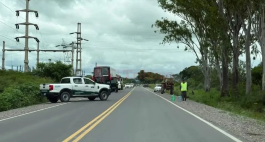 Manos atadas y un cad&aacute;ver dentro de una Traffic: la Justicia juje&ntilde;a investiga un crimen en Los Lapachos