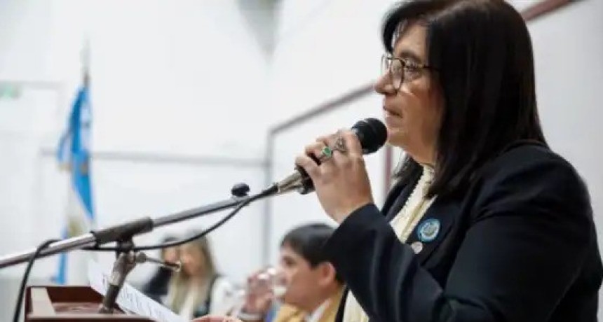 Dos docentes denunciaron ante la Justicia Federal la asunci&oacute;n de la decana de Medicina de la UNT