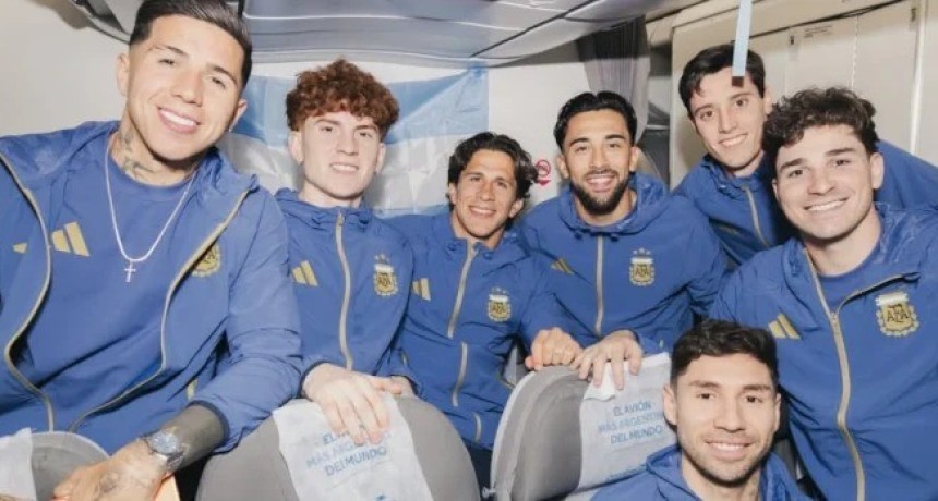 Mundial 2026: la Selecci&oacute;n Argentina ya viaj&oacute; a Estados Unidos y se instalar&aacute; en Kansas