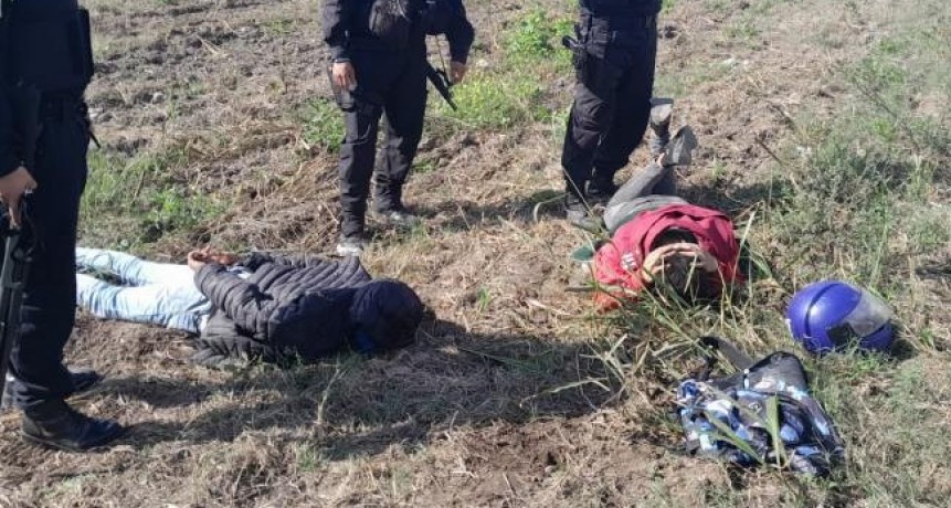 Atrapan a dos jóvenes que huían por la ruta tras cometer un arrebato