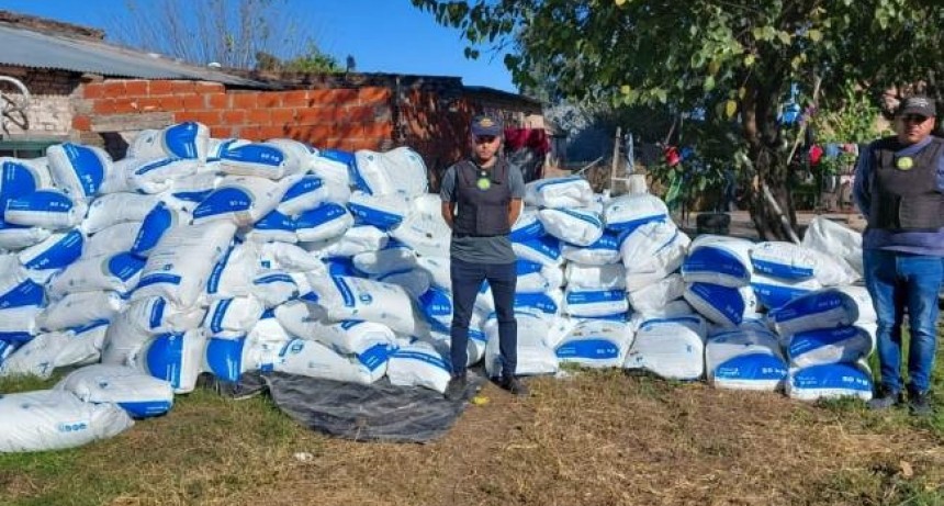 Recuperan la millonaria carga de un camión robado: tres personas aprehendidas