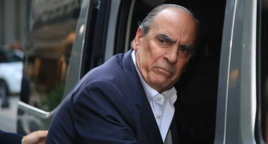 Francos apuntó a diputados que aprobaron nueva ley de movilidad jubilatoria