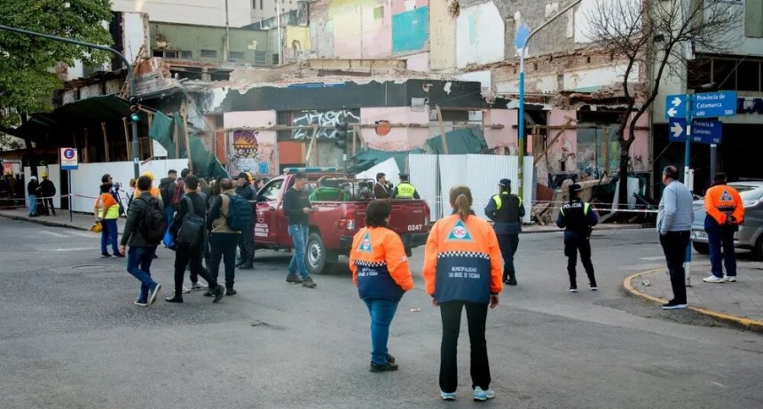 Derrumbe en Barrio Norte: el Municipio realiza pericias para determinar los motivos