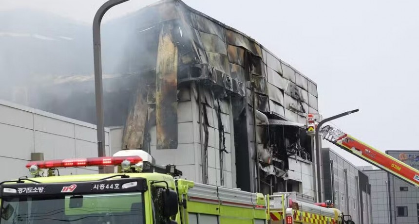Trágico incendio en una fábrica de baterías en Corea del Sur