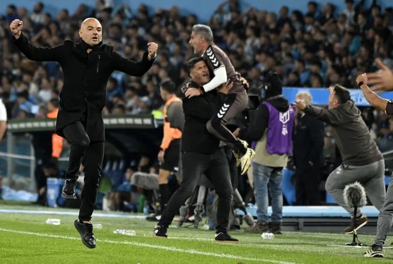 Platense rompe récords: título y dupla histórica