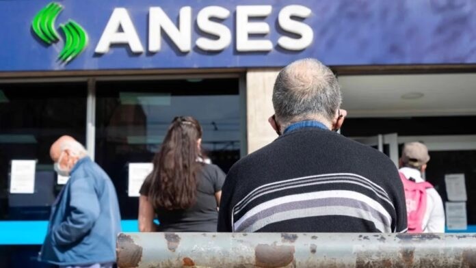 Jubilados y asignaciones tendrán aumento en junio