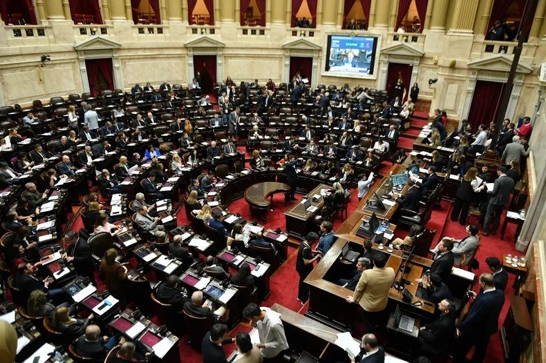 Tensa sesión en Diputados por comisión investigadora
