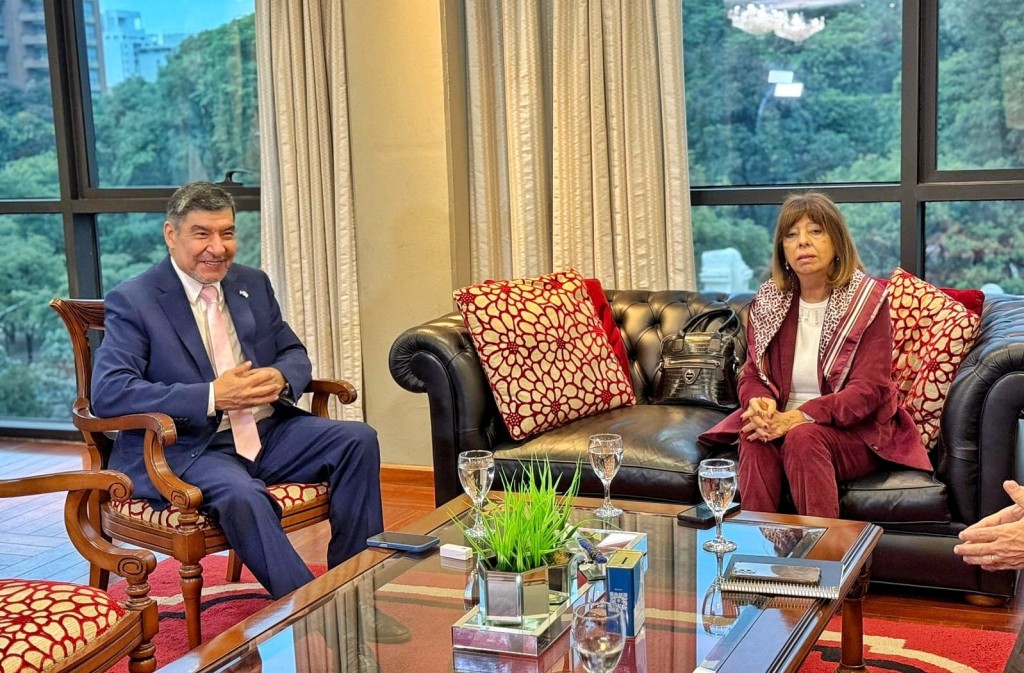 Acevedo y Montaldo coordinan políticas educativas en Tucumán