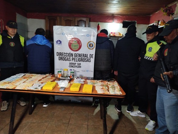Golpe al narcomenudeo: caen clan familiar con antecedentes y redes en cuatro provincias