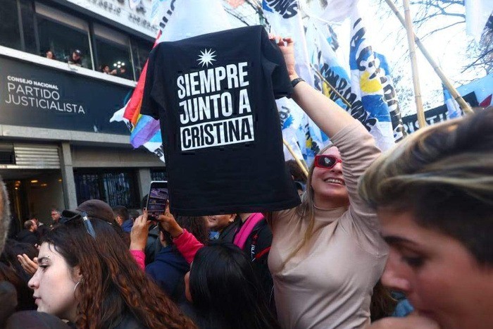El peronismo marcha a Plaza de Mayo en apoyo a CFK