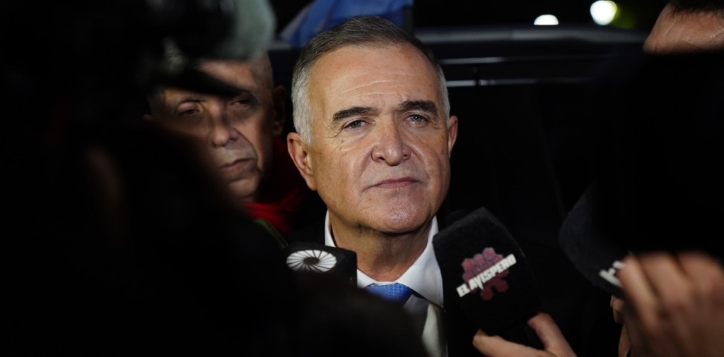 ¿Robo común o ataque político? Investigan el hurto del celular a Jaldo
