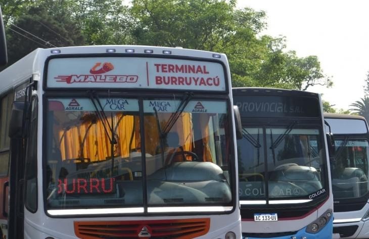 Llegan las últimas 6 unidades de los 100 colectivos 0 km