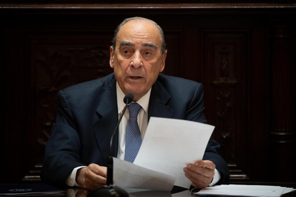 Francos alerta sobre el impacto fiscal del aumento a jubilados